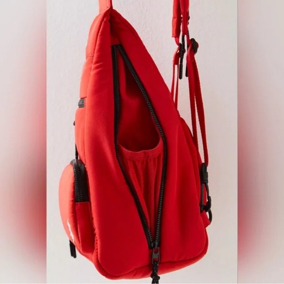 Free PeopleMovement Cakewalk Sling Bag in Flame NWOT - Picture 2 of 4